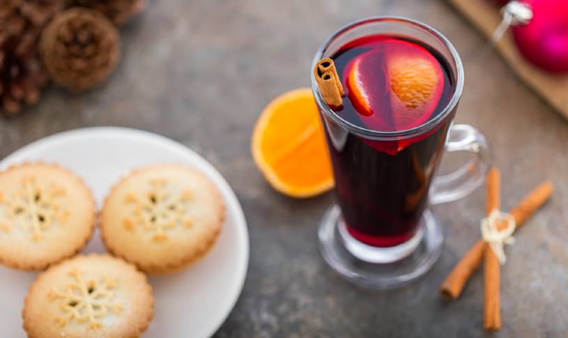 Mulled Wine and Mince Pies