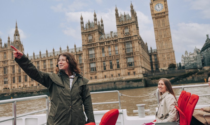 Tower of London Cruise Guide with Houses of Parliament