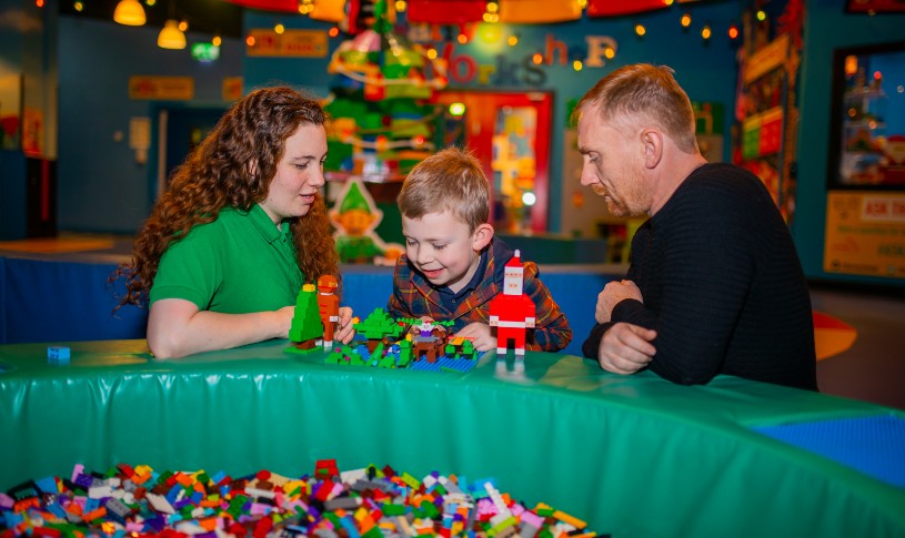 Holiday Bricktacular