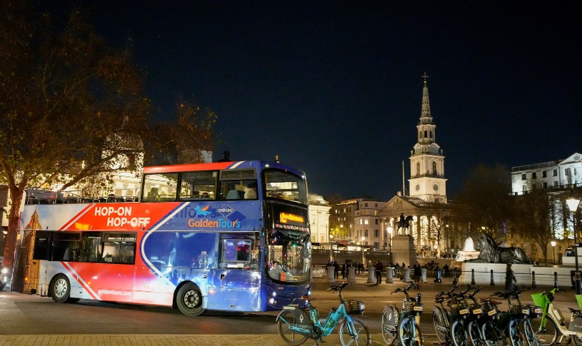 London by Night with Live Guide