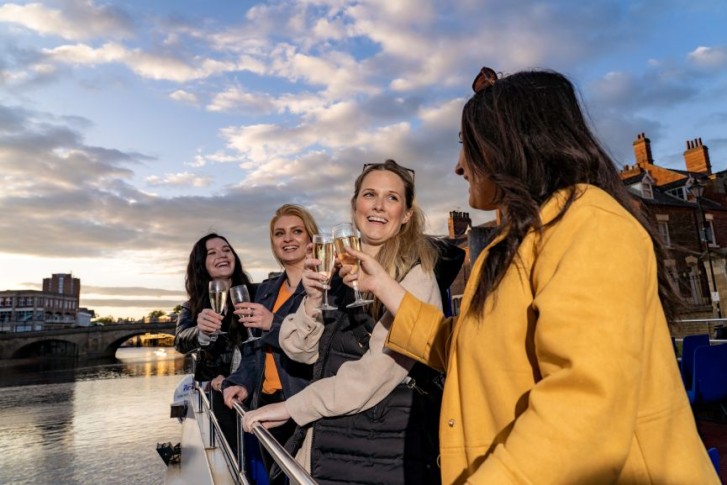 Enjoy some sparkling wine on the River Ouze