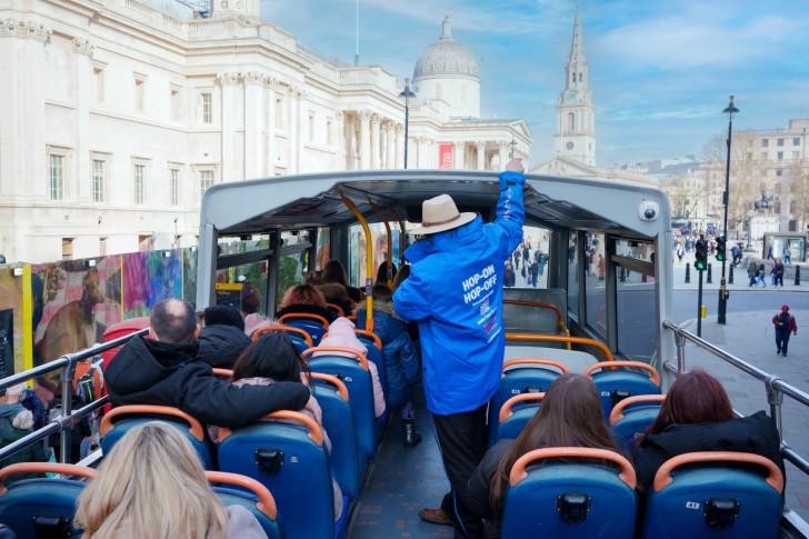 Hop-on Hop-off London Bus Tours - 24 or 48 hours ticket + FREE extra 24 hours with The London Eye