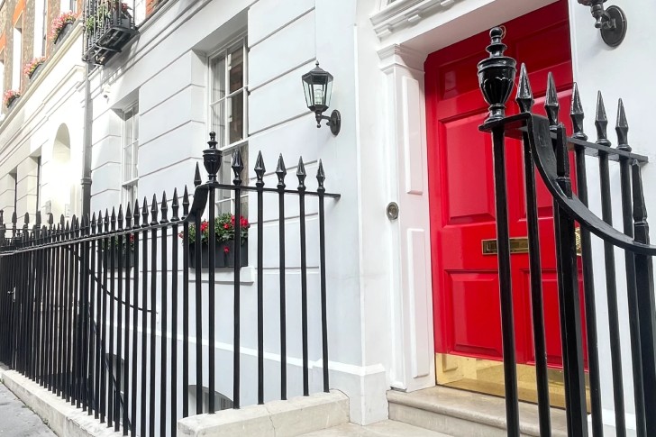 Charles Dickens London Walking Tour