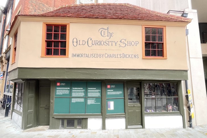 Charles Dickens London Walking Tour
