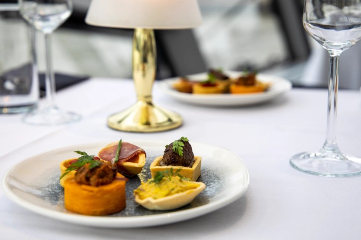 London Dinner Cruise