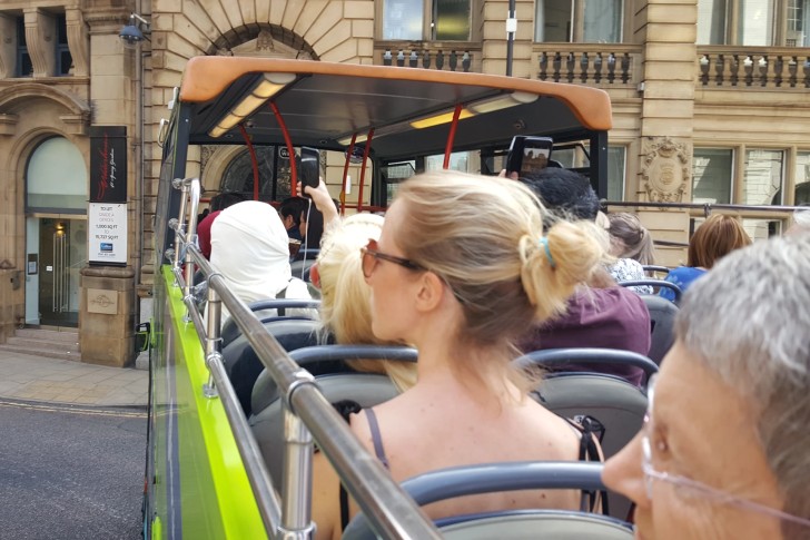 Sightseeing Manchester Bus Tour