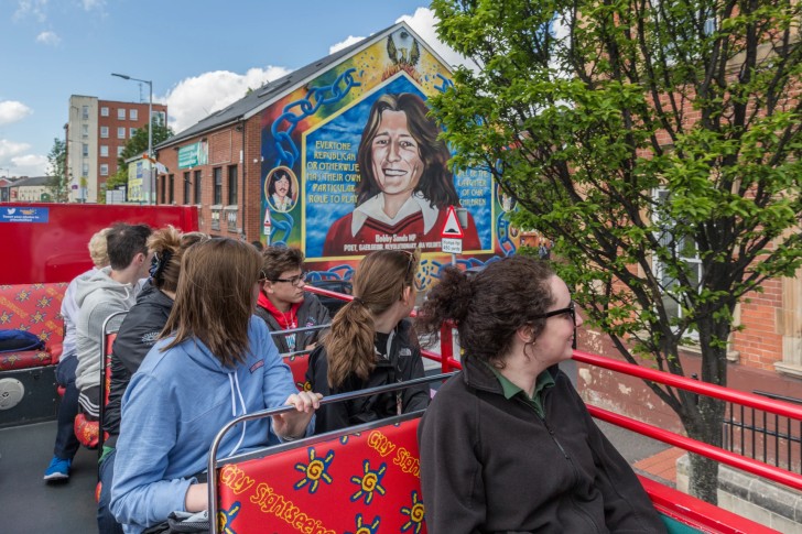 Hop-on Hop-off Bus Tour Belfast