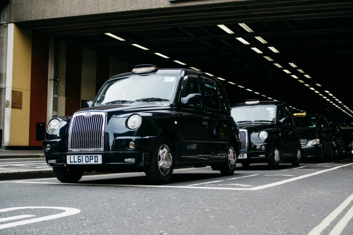 Harry Potter Warner Bros. Studio Tour with Private Black Cab Transfer