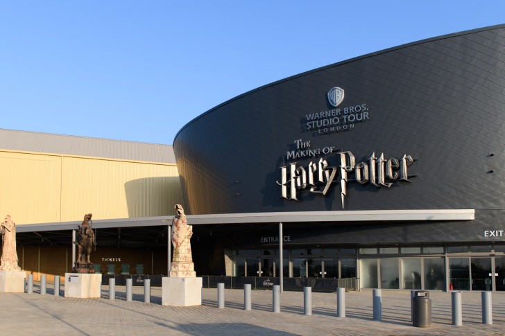 Harry Potter Warner Bros. Studio Tour London with Flexible Return Transport