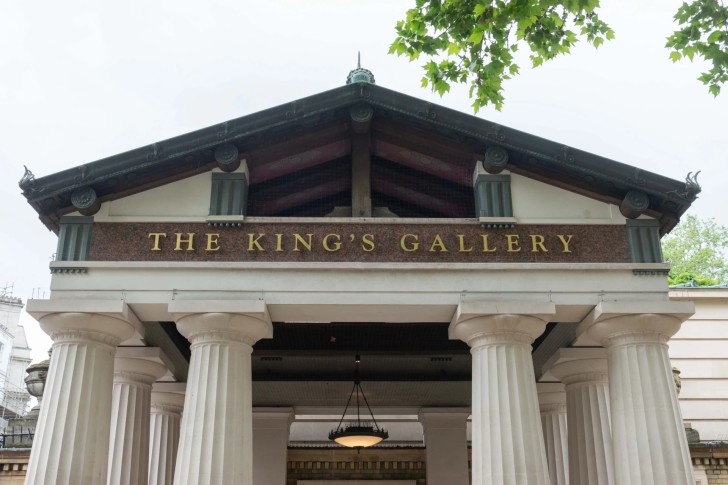The King’s Gallery with Royal Walking Tour