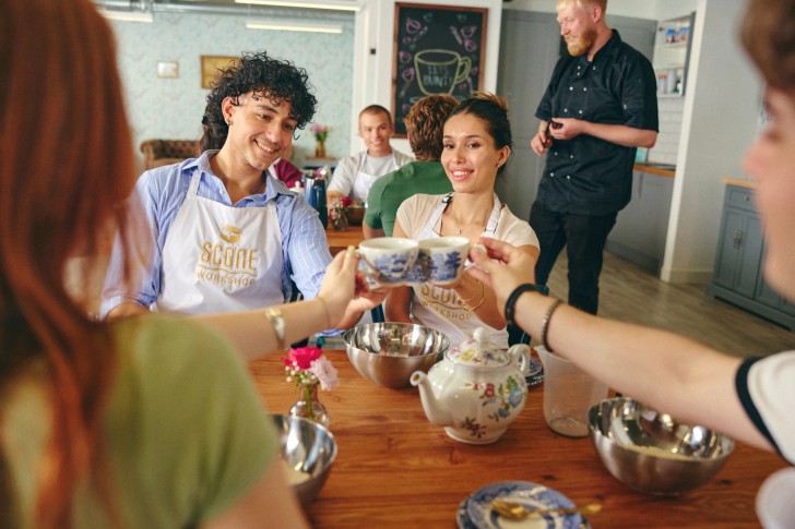 London Traditional English Scone Making and Tea Workshop