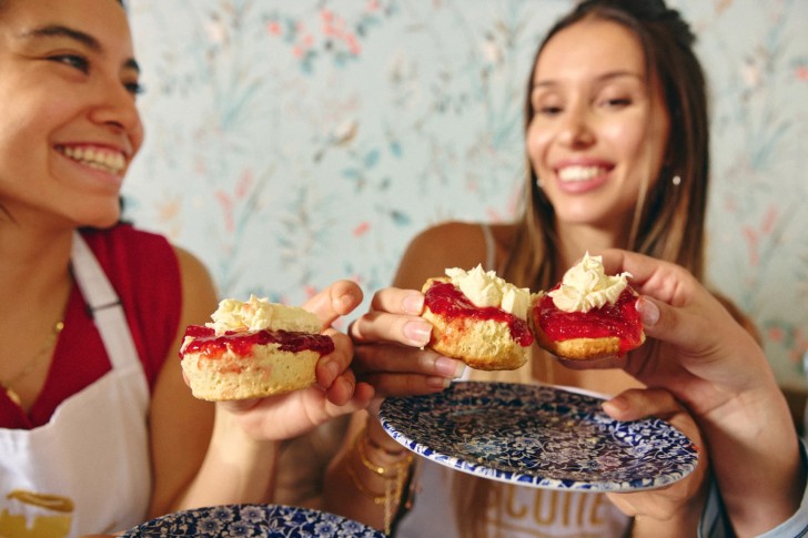 London Traditional English Scone Making and Tea Workshop