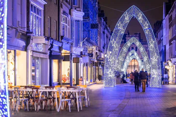 London Christmas Lights & Festive Hot Chocolate Walking Tour