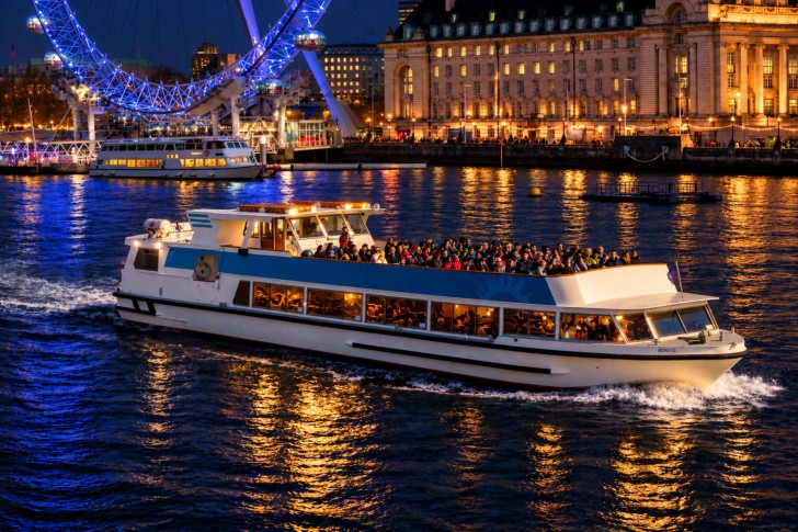 New Year’s Eve Dinner & Thames Cruise on board the Silver Sockeye
