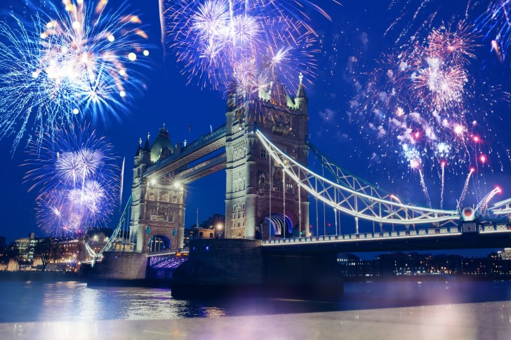 New Year’s Eve Dinner & Thames Cruise on board the Silver Sockeye