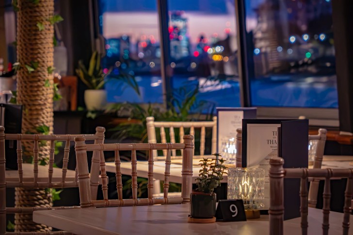 Thames River Cruise with Two-Course Dinner