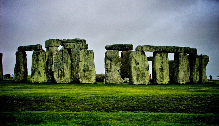 How to get from London to Stonehenge