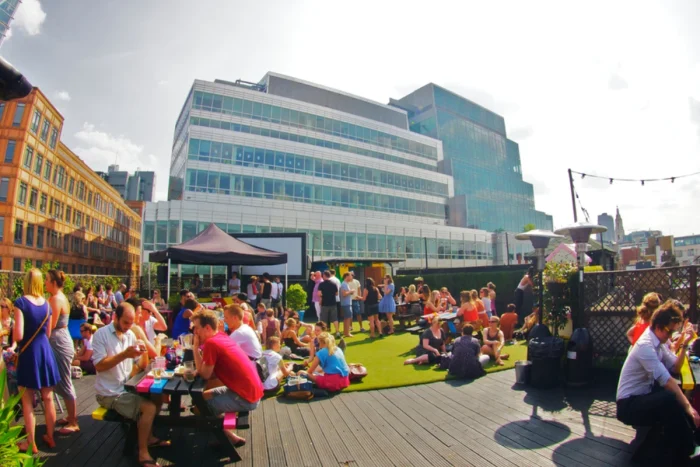 A photo of the Queen of Hoxton pub.