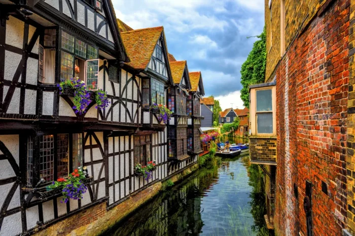 A photo of the river in Canterbury.