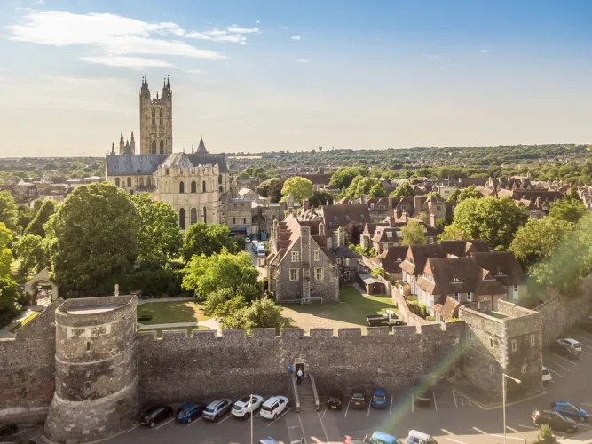 A photo of Canterbury.