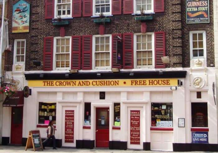 The Crown and Cushion