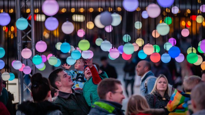 Eccleston Yards - Wave Light Installation